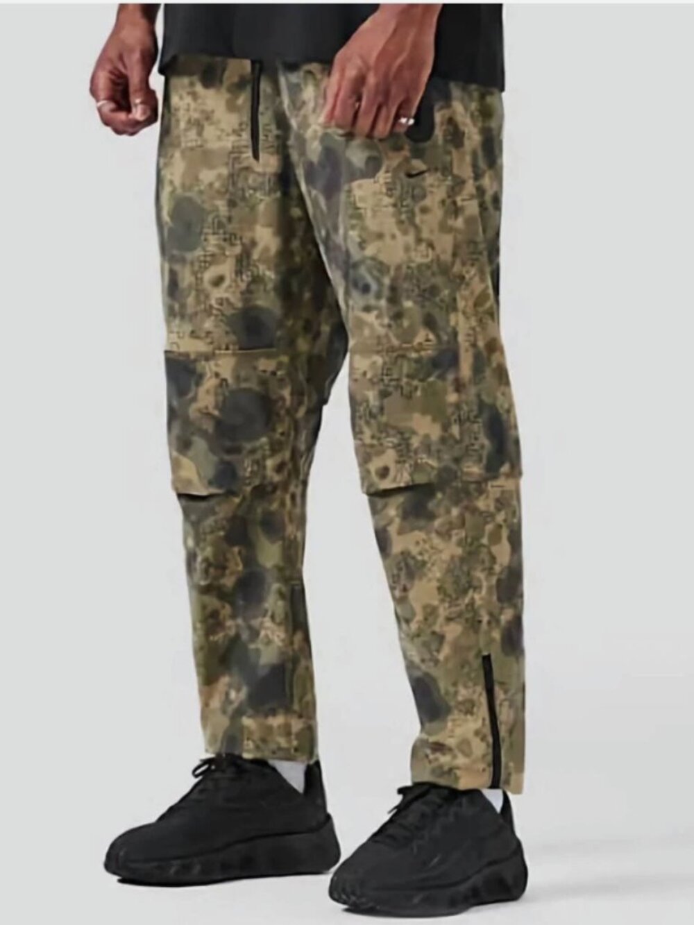 Nike Tech Men's Dri-FIT Woven Camo Tapered Pants Size Xs HV0968-210 NWT $130